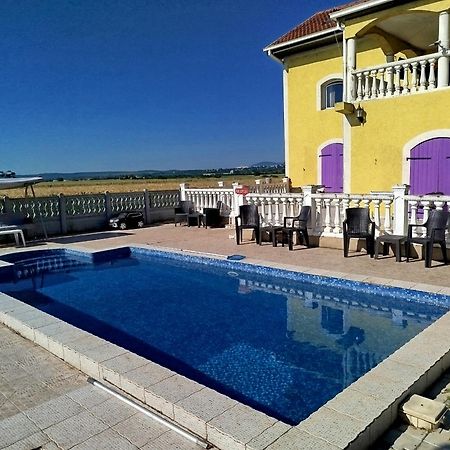 V & V Villa Lalince 外观 照片